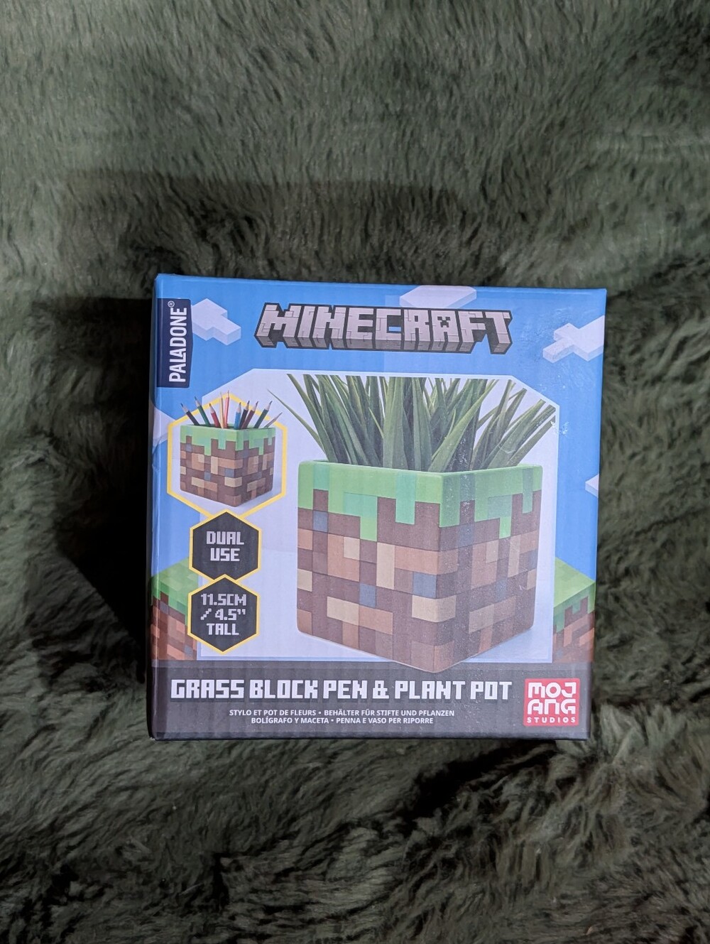 Brand New Paladone Mojang Minecraft Grass Block Pen and Plant Pot